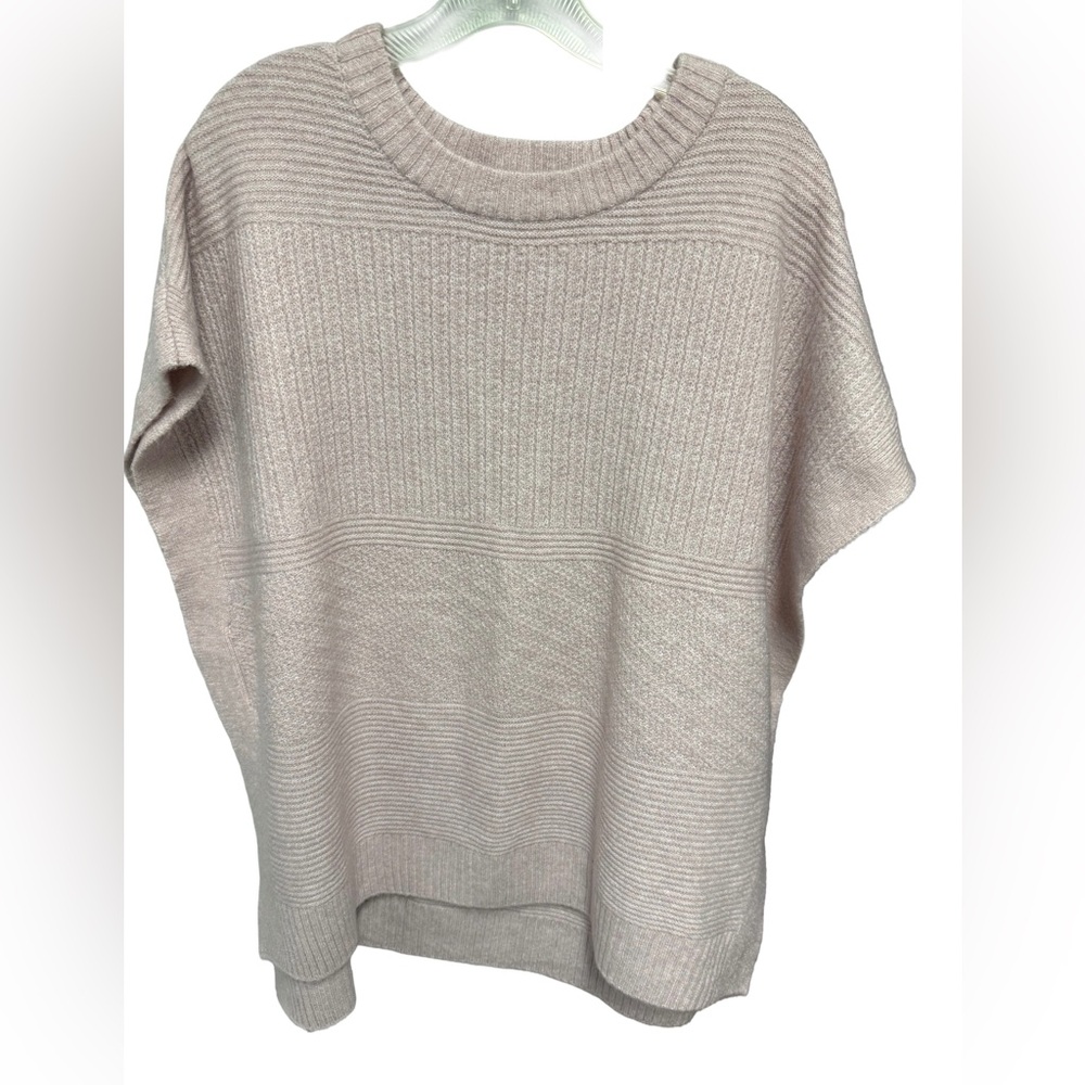 Universal Threads Soft Pink Women's
OSfM Oversized Poncho Top
